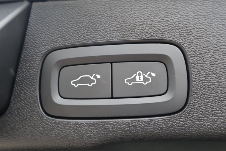 Vehicle Image 28