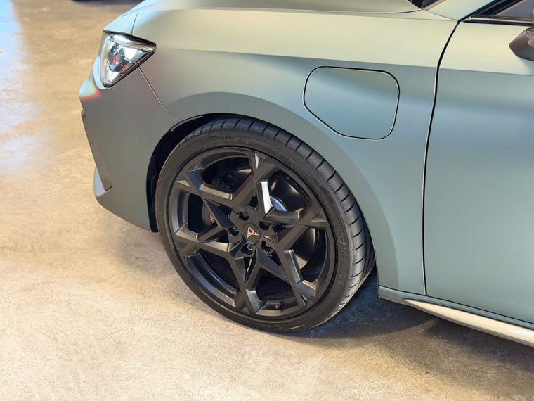 Vehicle Image 35