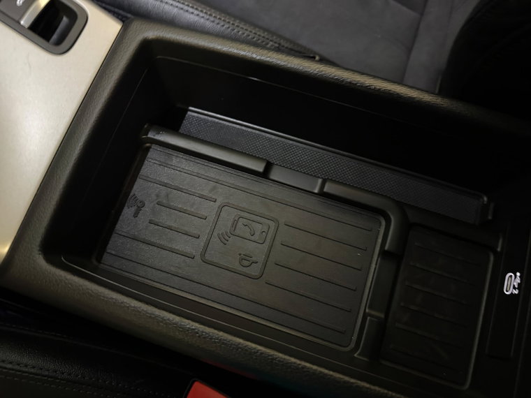 Vehicle Image 37