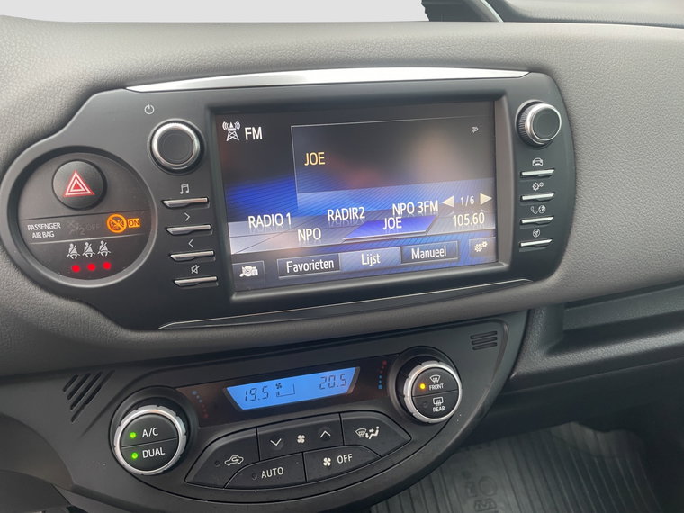 Vehicle Image 13
