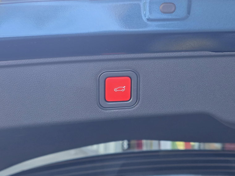 Vehicle Image 38