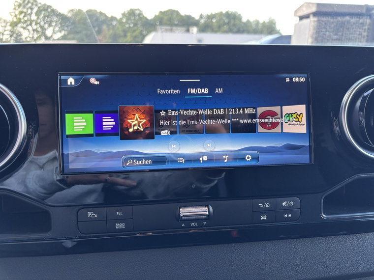 Vehicle Image 23