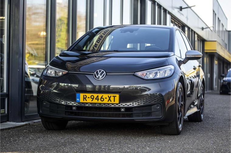 Vehicle Image 11