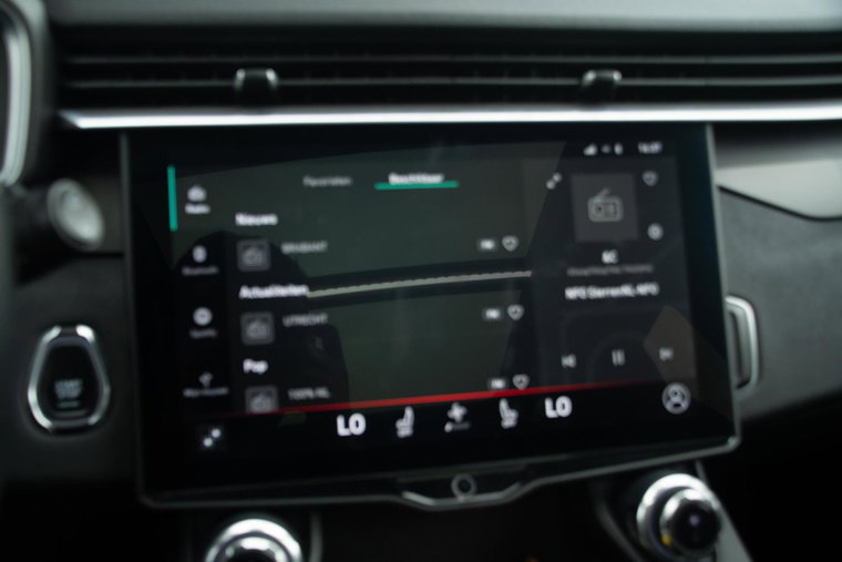 Vehicle Image 19