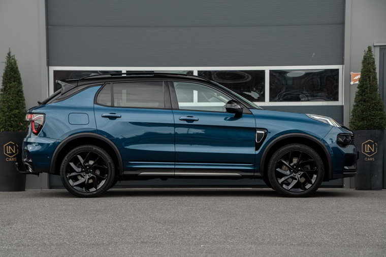 Vehicle Image 10