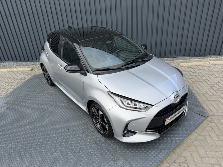 Vehicle Image 5