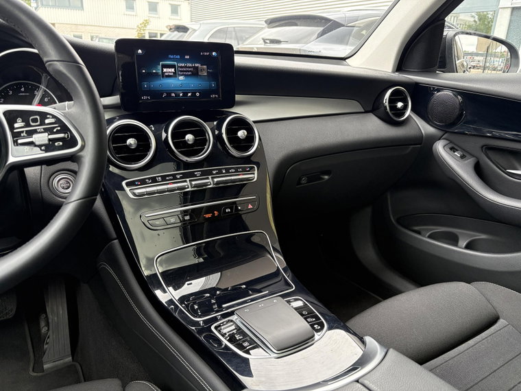 Vehicle Image 22