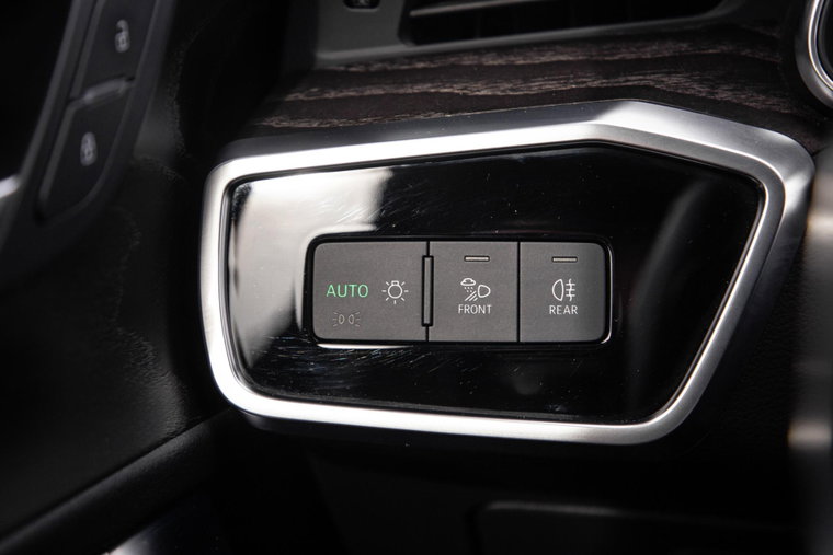 Vehicle Image 30