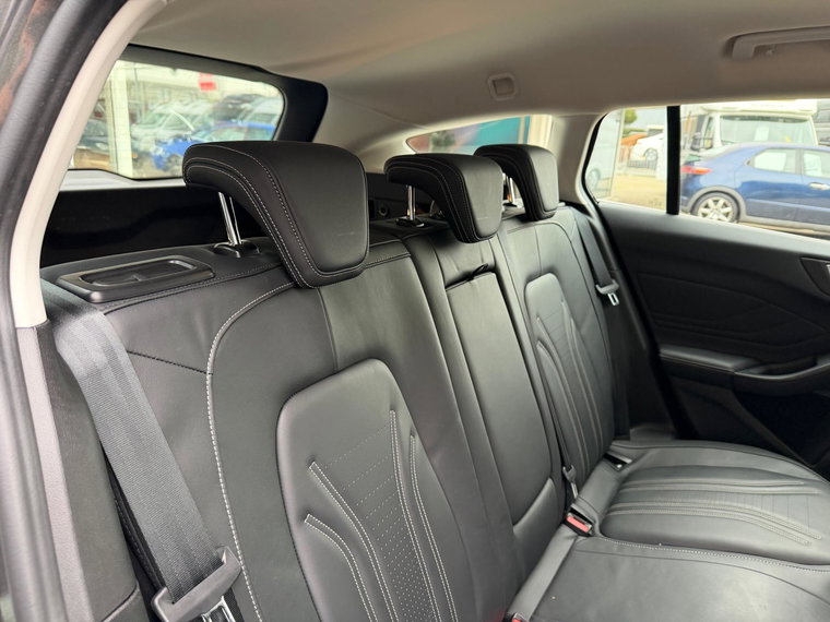 Vehicle Image 36