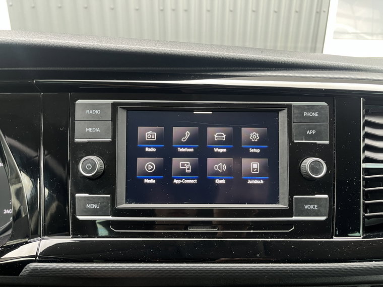 Vehicle Image 33