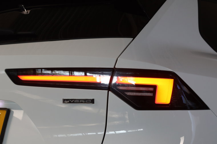 Vehicle Image 20