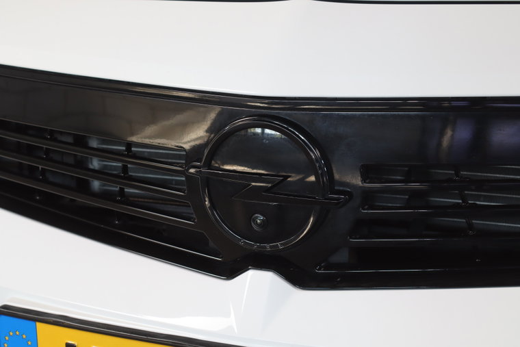 Vehicle Image 32