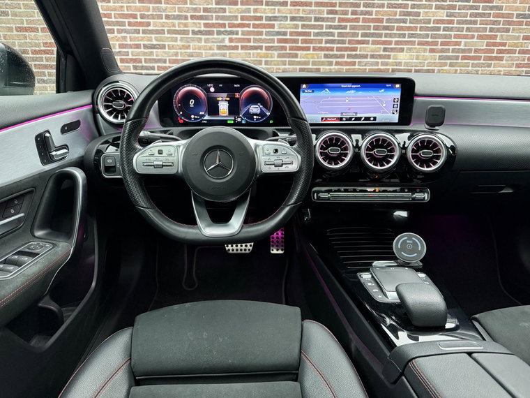 Vehicle Image 26