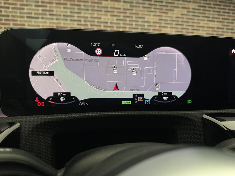 Vehicle Image 40