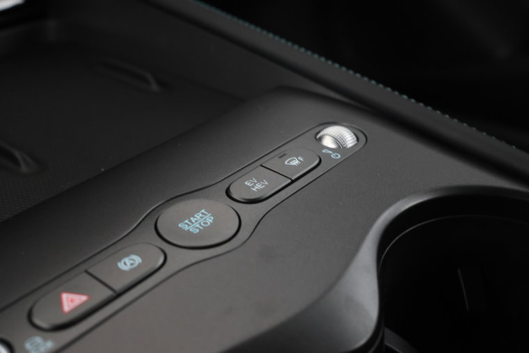 Vehicle Image 23