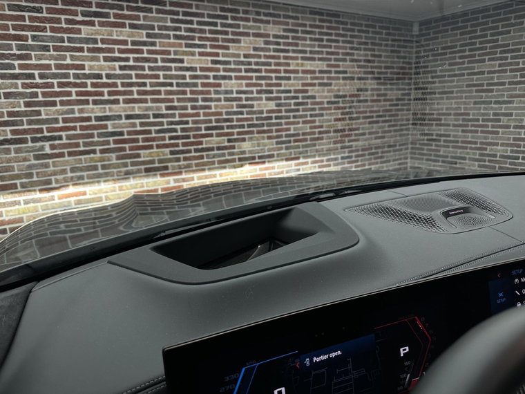 Vehicle Image 26