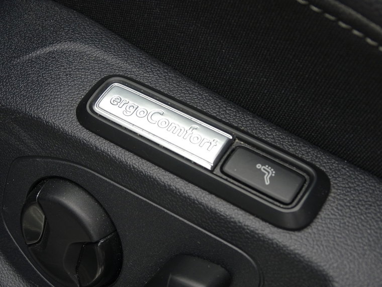 Vehicle Image 35
