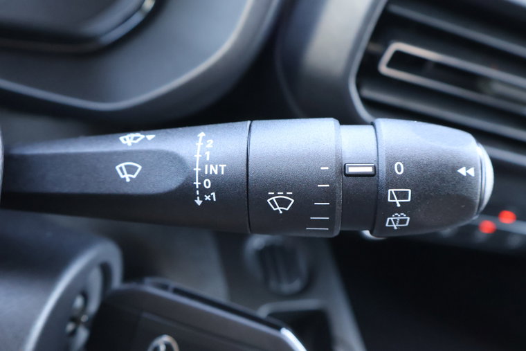 Vehicle Image 35