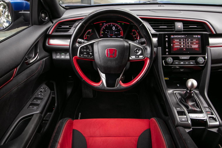 Vehicle Image 18