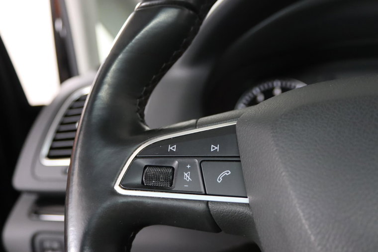 Vehicle Image 30