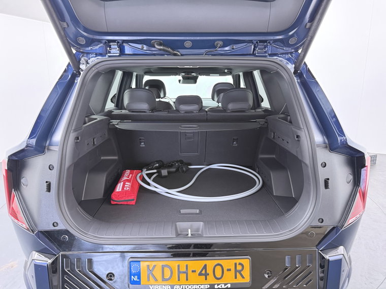 Vehicle Image 38