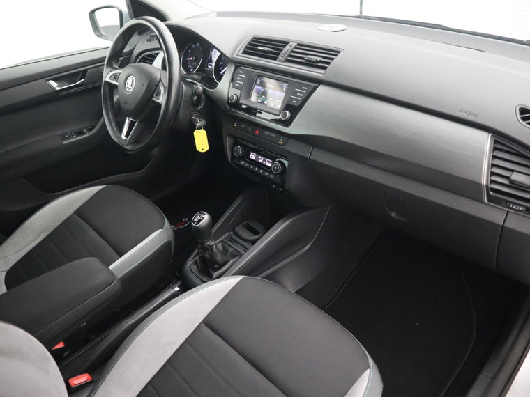 Vehicle Image 37