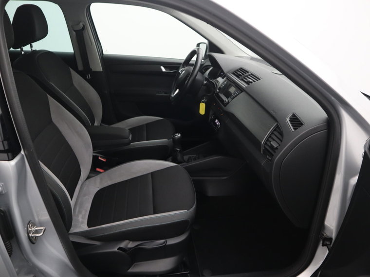 Vehicle Image 38