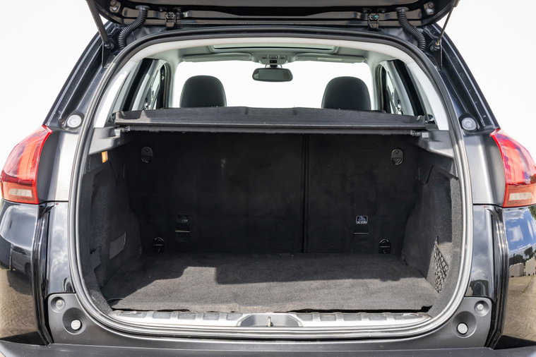 Vehicle Image 33