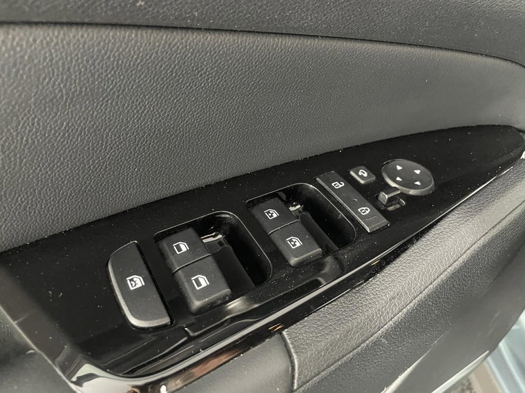 Vehicle Image 36