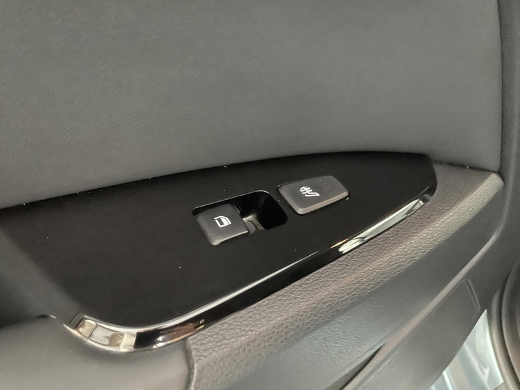 Vehicle Image 39
