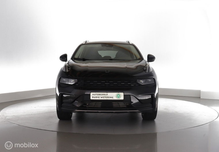 Vehicle Image 10