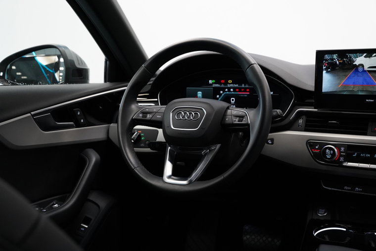Vehicle Image 30