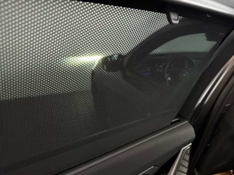 Vehicle Image 28