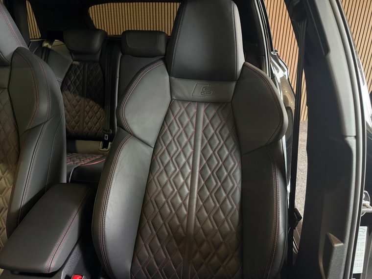Vehicle Image 36