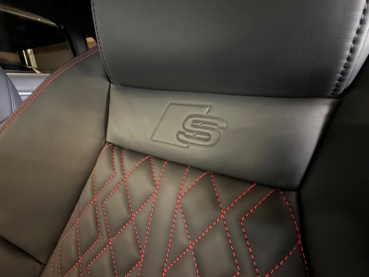 Vehicle Image 37