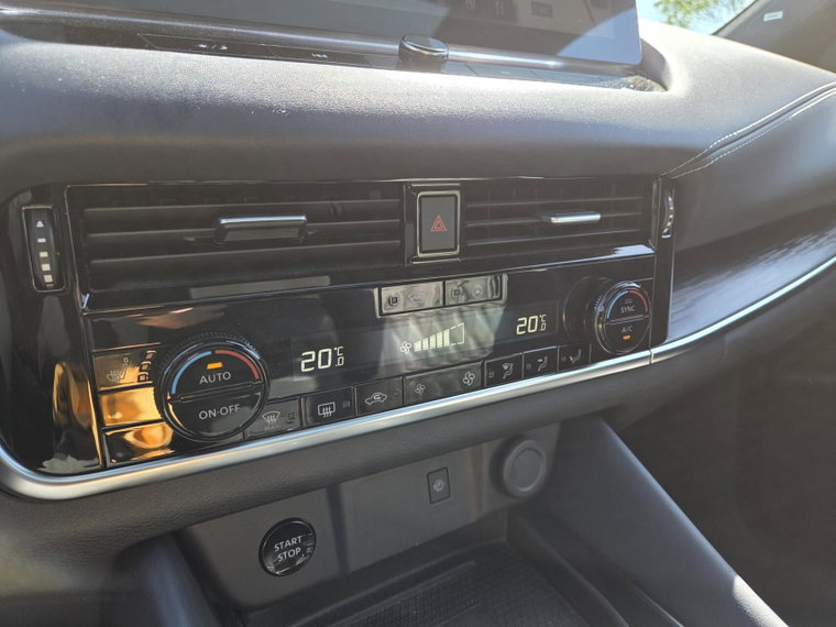 Vehicle Image 29