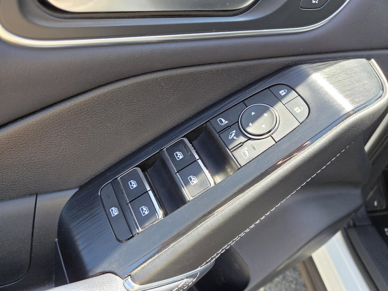 Vehicle Image 41
