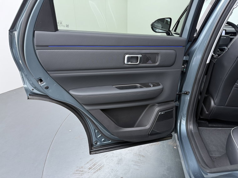 Vehicle Image 35