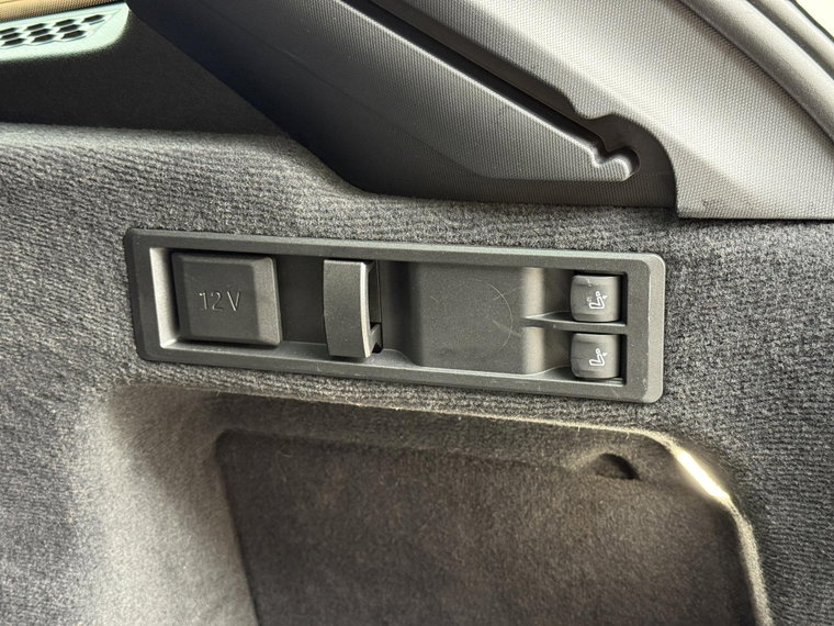 Vehicle Image 53