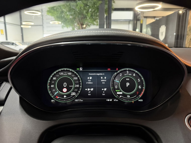Vehicle Image 36