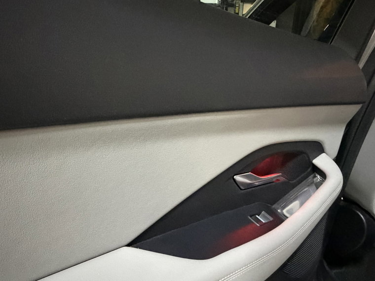 Vehicle Image 50