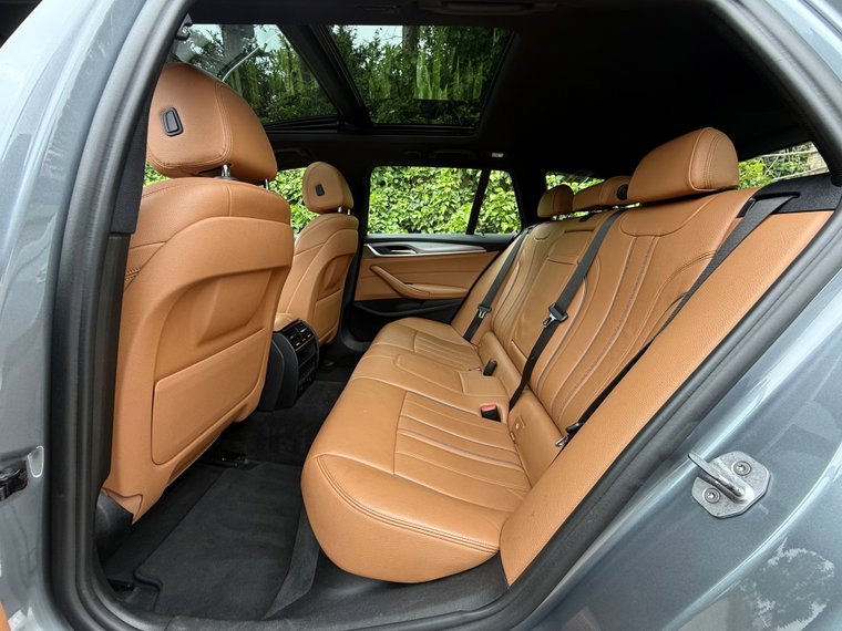 Vehicle Image 37