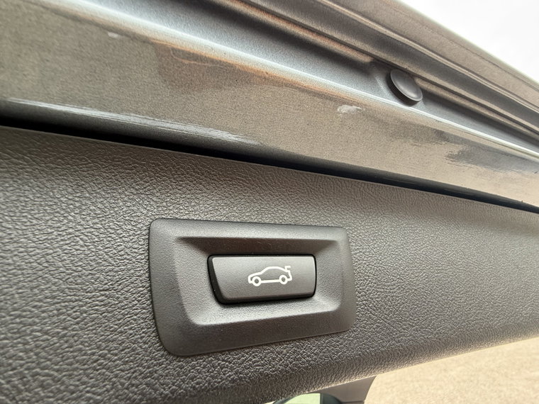 Vehicle Image 53