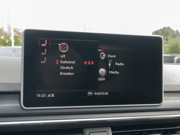 Vehicle Image 35