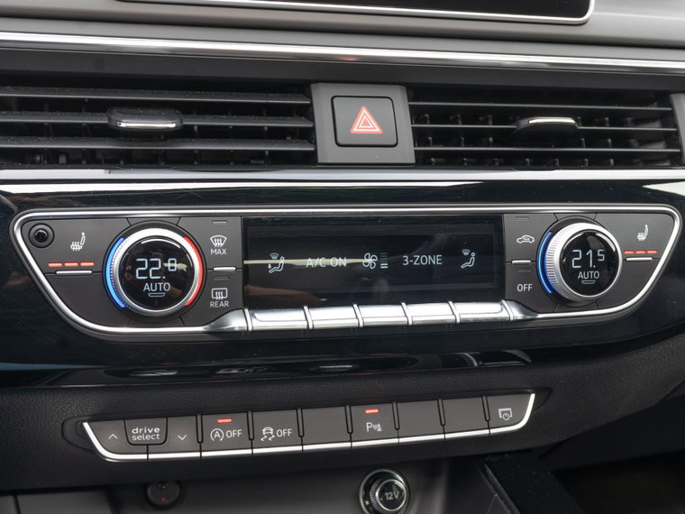 Vehicle Image 40