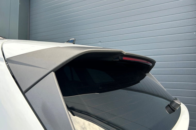 Vehicle Image 32