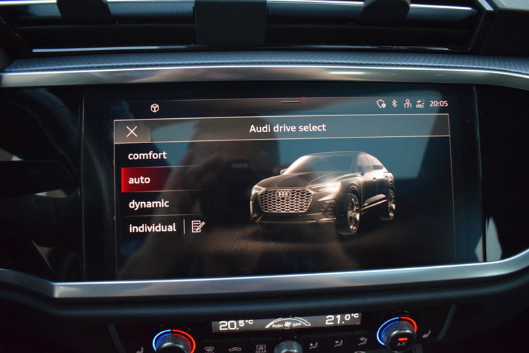 Vehicle Image 36