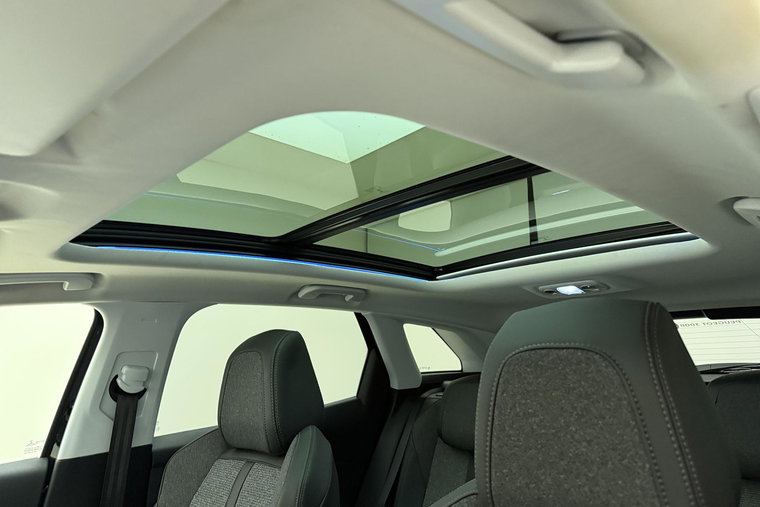 Vehicle Image 36