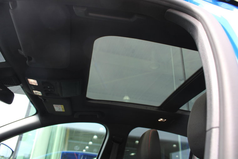 Vehicle Image 35