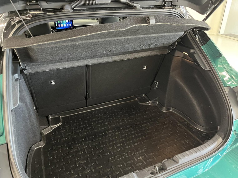 Vehicle Image 12